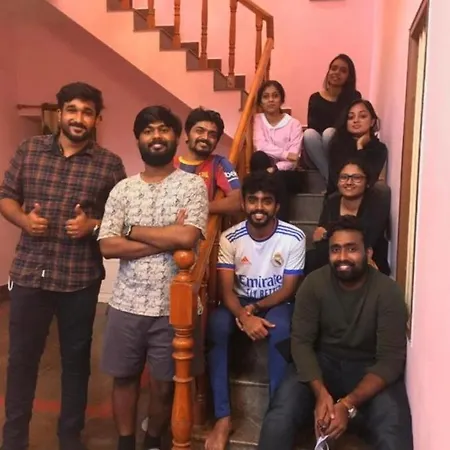 De Hayat Pondy Apartment *